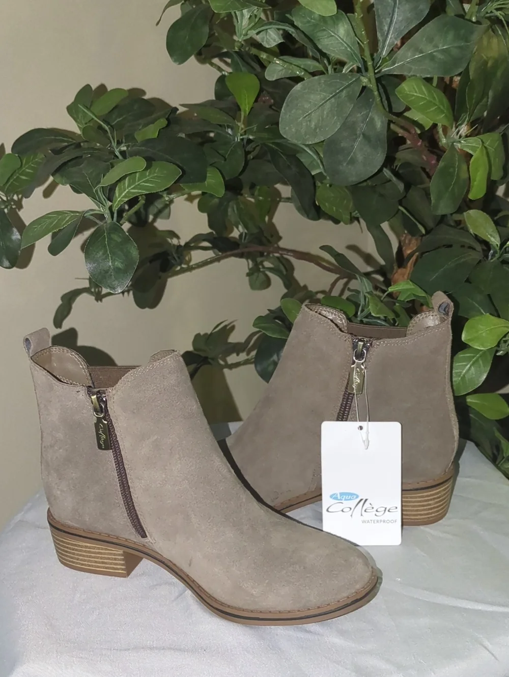 Aqua College Women's Taupe Suede Waterproof Ankle Boots NWT